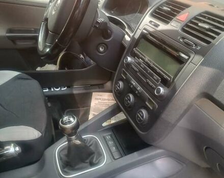 Черный Фольксваген Гольф, объемом двигателя 1.39 л и пробегом 198 тыс. км за 6200 $, фото 2 на Automoto.ua