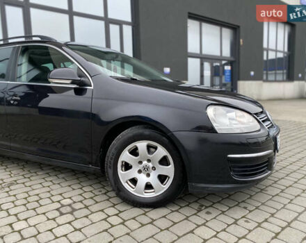 Черный Фольксваген Гольф, объемом двигателя 1.39 л и пробегом 312 тыс. км за 4899 $, фото 11 на Automoto.ua