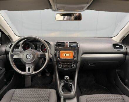 Черный Фольксваген Гольф, объемом двигателя 1.6 л и пробегом 276 тыс. км за 6300 $, фото 9 на Automoto.ua