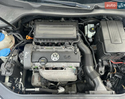 Черный Фольксваген Гольф, объемом двигателя 1.4 л и пробегом 260 тыс. км за 4350 $, фото 19 на Automoto.ua