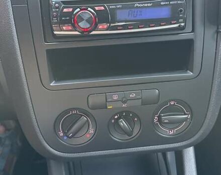 Чорний Фольксваген Гольф, об'ємом двигуна 1.6 л та пробігом 175 тис. км за 7000 $, фото 24 на Automoto.ua