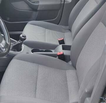 Чорний Фольксваген Гольф, об'ємом двигуна 1.6 л та пробігом 261 тис. км за 6800 $, фото 7 на Automoto.ua