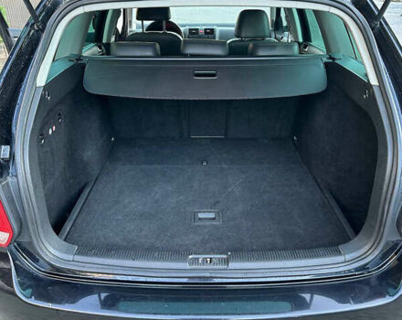 Черный Фольксваген Гольф, объемом двигателя 1.4 л и пробегом 148 тыс. км за 7800 $, фото 29 на Automoto.ua