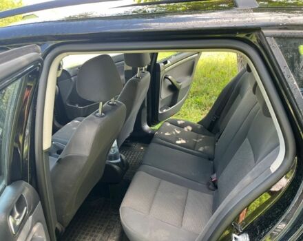 Черный Фольксваген Гольф, объемом двигателя 1.9 л и пробегом 275 тыс. км за 5500 $, фото 12 на Automoto.ua