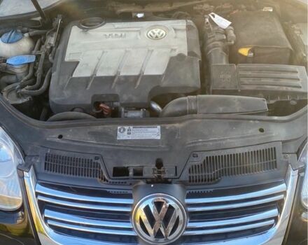 Черный Фольксваген Гольф, объемом двигателя 2 л и пробегом 310 тыс. км за 6799 $, фото 4 на Automoto.ua