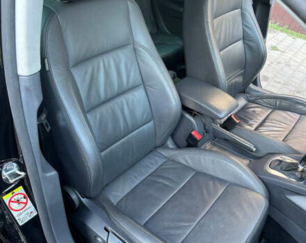 Черный Фольксваген Гольф, объемом двигателя 1.4 л и пробегом 148 тыс. км за 7800 $, фото 34 на Automoto.ua