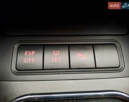 Черный Фольксваген Гольф, объемом двигателя 1.4 л и пробегом 223 тыс. км за 7350 $, фото 49 на Automoto.ua