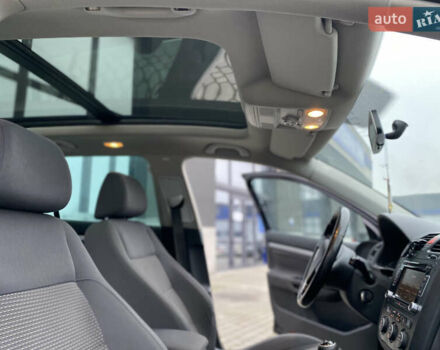 Черный Фольксваген Гольф, объемом двигателя 1.39 л и пробегом 312 тыс. км за 4899 $, фото 32 на Automoto.ua