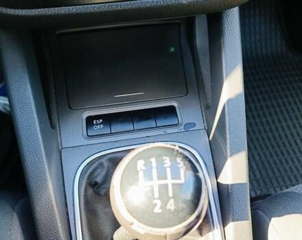 Черный Фольксваген Гольф, объемом двигателя 1.6 л и пробегом 224 тыс. км за 5200 $, фото 28 на Automoto.ua