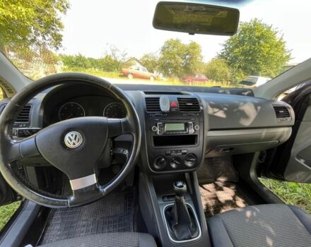 Черный Фольксваген Гольф, объемом двигателя 1.9 л и пробегом 275 тыс. км за 5500 $, фото 18 на Automoto.ua