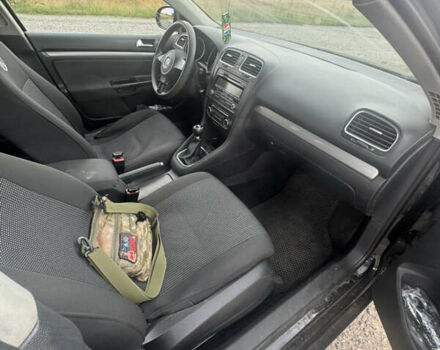 Чорний Фольксваген Гольф, об'ємом двигуна 1.6 л та пробігом 301 тис. км за 7600 $, фото 8 на Automoto.ua