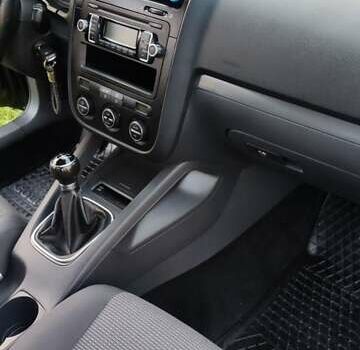 Чорний Фольксваген Гольф, об'ємом двигуна 1.4 л та пробігом 236 тис. км за 6200 $, фото 7 на Automoto.ua