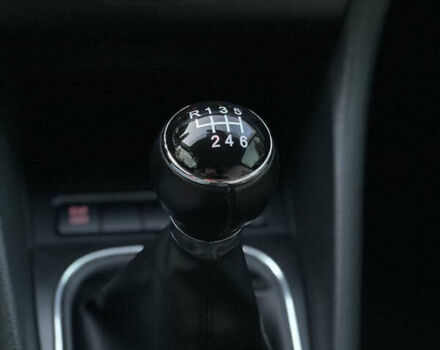 Черный Фольксваген Гольф, объемом двигателя 1.39 л и пробегом 290 тыс. км за 8200 $, фото 15 на Automoto.ua