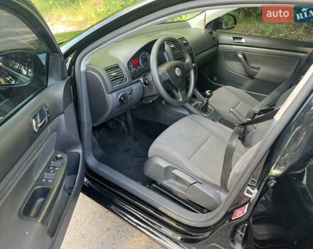 Черный Фольксваген Гольф, объемом двигателя 1.9 л и пробегом 192 тыс. км за 6700 $, фото 9 на Automoto.ua