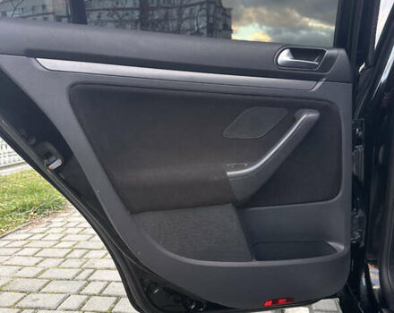 Черный Фольксваген Гольф, объемом двигателя 1.9 л и пробегом 263 тыс. км за 6200 $, фото 18 на Automoto.ua