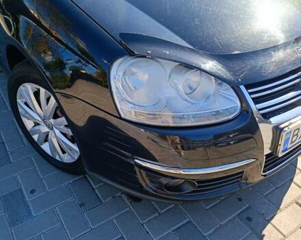 Черный Фольксваген Гольф, объемом двигателя 1.6 л и пробегом 224 тыс. км за 5200 $, фото 5 на Automoto.ua