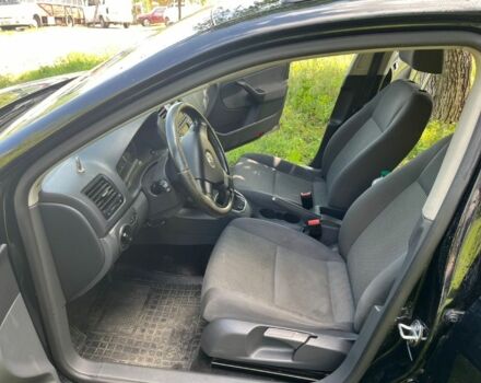 Черный Фольксваген Гольф, объемом двигателя 1.9 л и пробегом 275 тыс. км за 5500 $, фото 13 на Automoto.ua