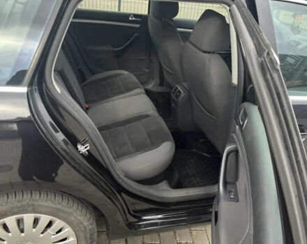 Черный Фольксваген Гольф, объемом двигателя 1.39 л и пробегом 210 тыс. км за 5150 $, фото 14 на Automoto.ua