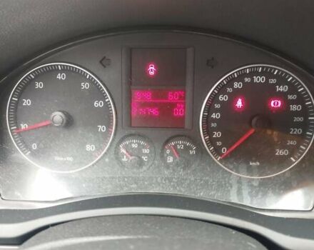 Черный Фольксваген Гольф, объемом двигателя 1.6 л и пробегом 214 тыс. км за 6600 $, фото 6 на Automoto.ua