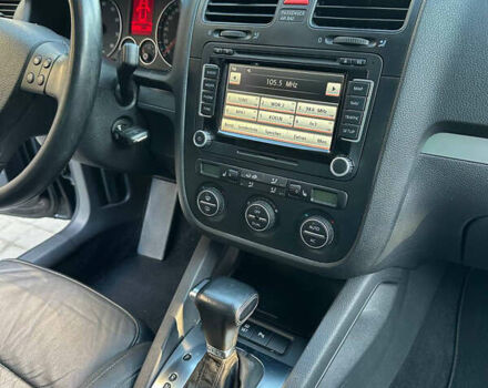 Черный Фольксваген Гольф, объемом двигателя 1.4 л и пробегом 148 тыс. км за 7800 $, фото 33 на Automoto.ua