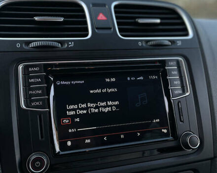 Черный Фольксваген Гольф, объемом двигателя 1.39 л и пробегом 290 тыс. км за 8200 $, фото 17 на Automoto.ua