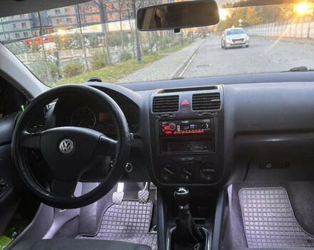 Черный Фольксваген Гольф, объемом двигателя 1.9 л и пробегом 263 тыс. км за 6200 $, фото 24 на Automoto.ua