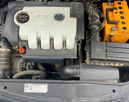 Чорний Фольксваген Гольф, об'ємом двигуна 1.9 л та пробігом 278 тис. км за 5800 $, фото 3 на Automoto.ua