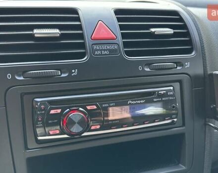 Чорний Фольксваген Гольф, об'ємом двигуна 1.6 л та пробігом 175 тис. км за 7000 $, фото 26 на Automoto.ua