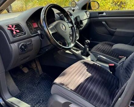 Черный Фольксваген Гольф, объемом двигателя 1.9 л и пробегом 293 тыс. км за 6000 $, фото 30 на Automoto.ua