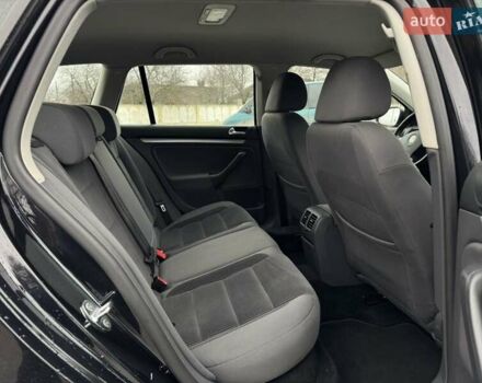 Черный Фольксваген Гольф, объемом двигателя 1.4 л и пробегом 231 тыс. км за 5950 $, фото 10 на Automoto.ua