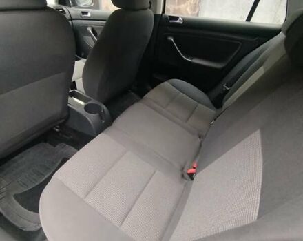 Черный Фольксваген Гольф, объемом двигателя 1.6 л и пробегом 214 тыс. км за 6600 $, фото 4 на Automoto.ua