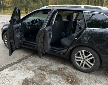 Фольксваген Гольф 2009 в Желтых Водах на Automoto.ua Черный Фольксваген Гольф, объемом двигателя 1.39 л и пробегом 163 тыс. км за 8100 $, фото 18 на Automoto.ua