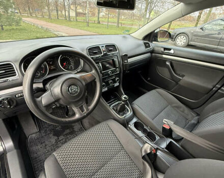 Черный Фольксваген Гольф, объемом двигателя 1.6 л и пробегом 364 тыс. км за 6500 $, фото 4 на Automoto.ua