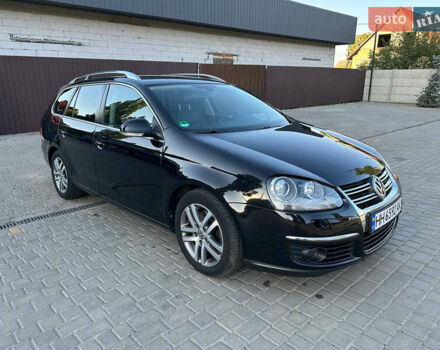 Черный Фольксваген Гольф, объемом двигателя 1.4 л и пробегом 148 тыс. км за 7800 $, фото 1 на Automoto.ua