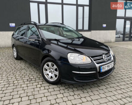 Черный Фольксваген Гольф, объемом двигателя 1.39 л и пробегом 312 тыс. км за 4899 $, фото 12 на Automoto.ua