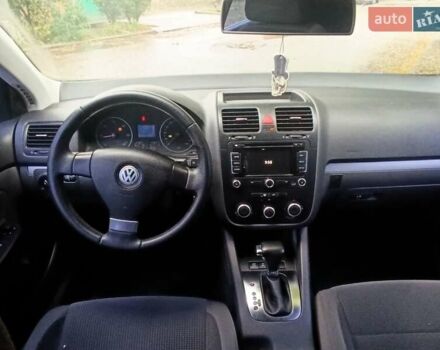 Фольксваген Гольф 2009 в Кропивницком (Кировограде) на Automoto.ua Черный Фольксваген Гольф, объемом двигателя 1.97 л и пробегом 210 тыс. км за 6500 $, фото 2 на Automoto.ua
