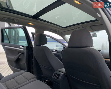 Черный Фольксваген Гольф, объемом двигателя 1.39 л и пробегом 312 тыс. км за 4899 $, фото 38 на Automoto.ua