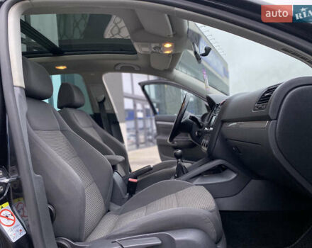 Черный Фольксваген Гольф, объемом двигателя 1.39 л и пробегом 312 тыс. км за 4899 $, фото 35 на Automoto.ua