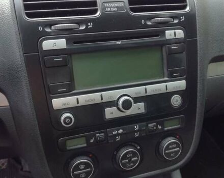 Чорний Фольксваген Гольф, об'ємом двигуна 1.4 л та пробігом 185 тис. км за 6700 $, фото 16 на Automoto.ua