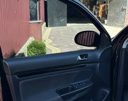 Черный Фольксваген Гольф, объемом двигателя 1.39 л и пробегом 190 тыс. км за 5850 $, фото 17 на Automoto.ua