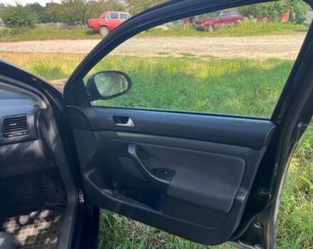 Черный Фольксваген Гольф, объемом двигателя 1.9 л и пробегом 275 тыс. км за 5500 $, фото 16 на Automoto.ua