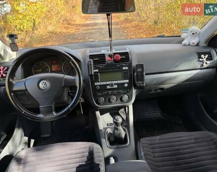 Черный Фольксваген Гольф, объемом двигателя 1.9 л и пробегом 293 тыс. км за 6000 $, фото 34 на Automoto.ua