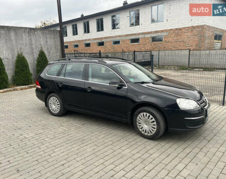 Черный Фольксваген Гольф, объемом двигателя 1.39 л и пробегом 210 тыс. км за 5150 $, фото 2 на Automoto.ua