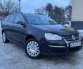 Черный Фольксваген Гольф, объемом двигателя 1.6 л и пробегом 242 тыс. км за 5600 $, фото 1 на Automoto.ua