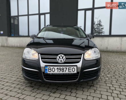 Черный Фольксваген Гольф, объемом двигателя 1.39 л и пробегом 312 тыс. км за 4899 $, фото 1 на Automoto.ua