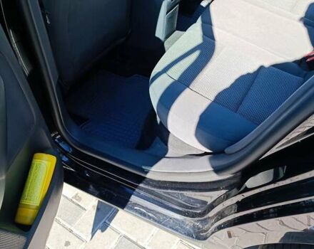 Черный Фольксваген Гольф, объемом двигателя 1.6 л и пробегом 224 тыс. км за 5200 $, фото 25 на Automoto.ua