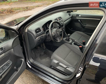 Черный Фольксваген Гольф, объемом двигателя 1.6 л и пробегом 239 тыс. км за 6999 $, фото 10 на Automoto.ua