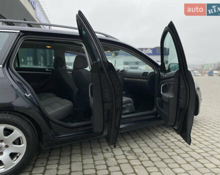 Черный Фольксваген Гольф, объемом двигателя 1.39 л и пробегом 312 тыс. км за 4899 $, фото 29 на Automoto.ua