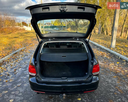 Фольксваген Гольф 2009 у Сумах на Automoto.ua Чорний Фольксваген Гольф, об'ємом двигуна 1.6 л та пробігом 238 тис. км за 6800 $, фото 35 на Automoto.ua
