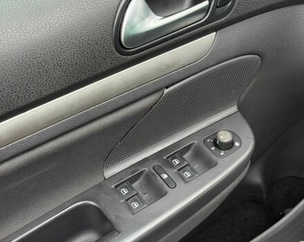 Чорний Фольксваген Гольф, об'ємом двигуна 1.4 л та пробігом 231 тис. км за 7500 $, фото 8 на Automoto.ua